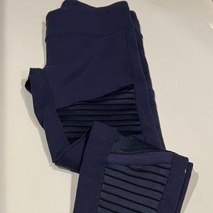 High Waist Moto Leggings - Alo Yoga, Size Large